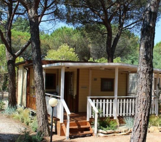 Camping I Melograni Marina Di Bibbona Dış mekan fotoğraf