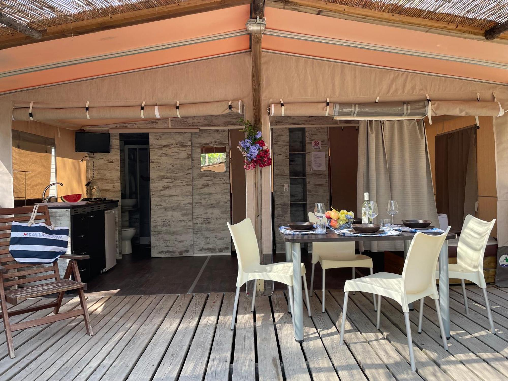 Camping I Melograni Marina Di Bibbona Dış mekan fotoğraf